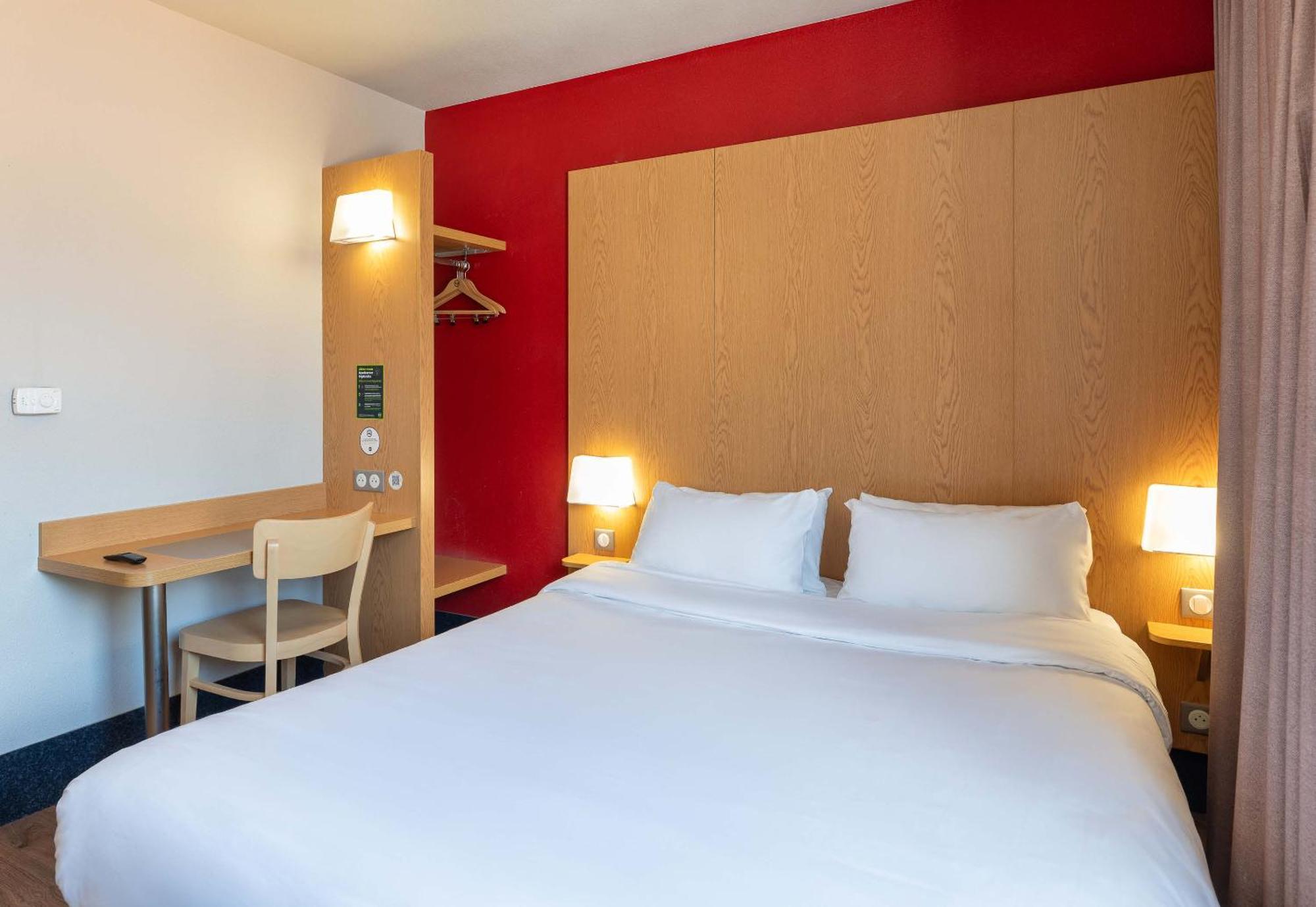 B&B Hotel Lyon Caluire Cite Internationale Exterior foto